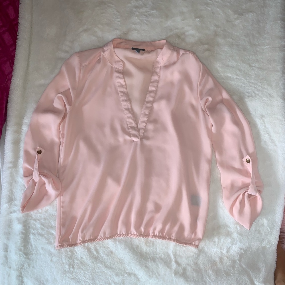 ✨HOST PICK✨Charlotte Russe Soft Blush Pink Blouse✨ - Picture 4 of 5